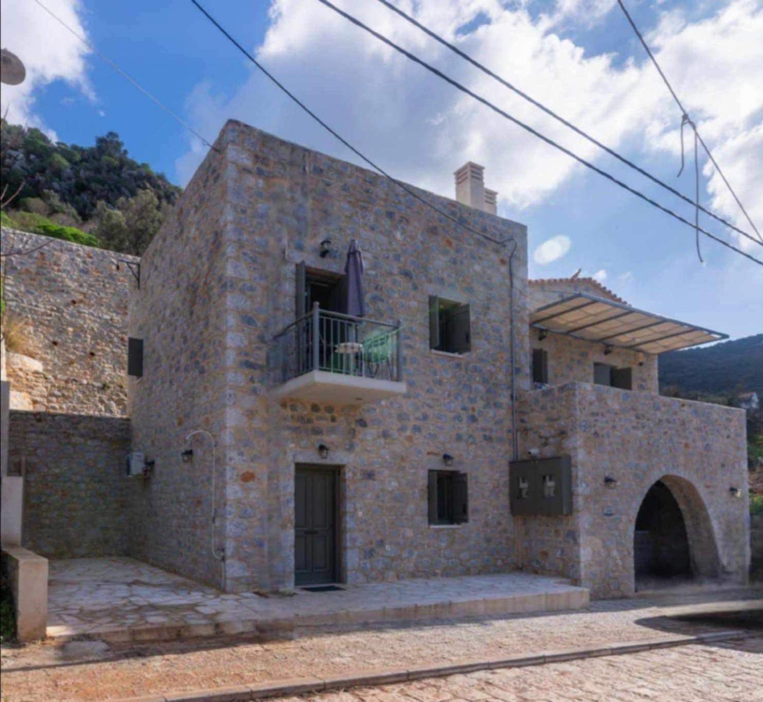 Vina'S Stone House Villa Liménion Eksteriør bilde